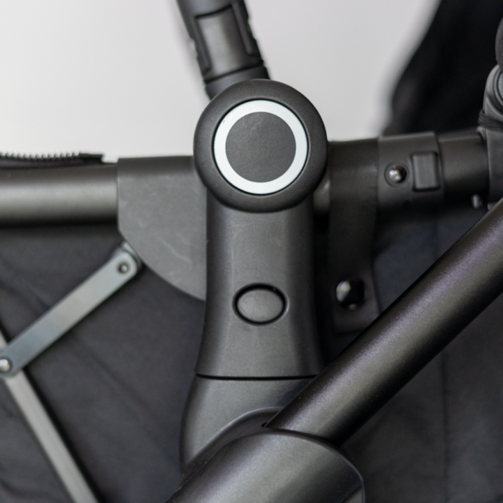 Atom Pushchair – Black | Lightweight, Compact Fold | As Good As New